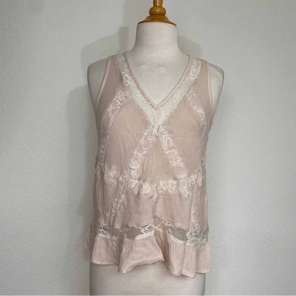 American Eagle Blush Nude Lace Detail Tank Top Blouse Size Small Coquette Girly